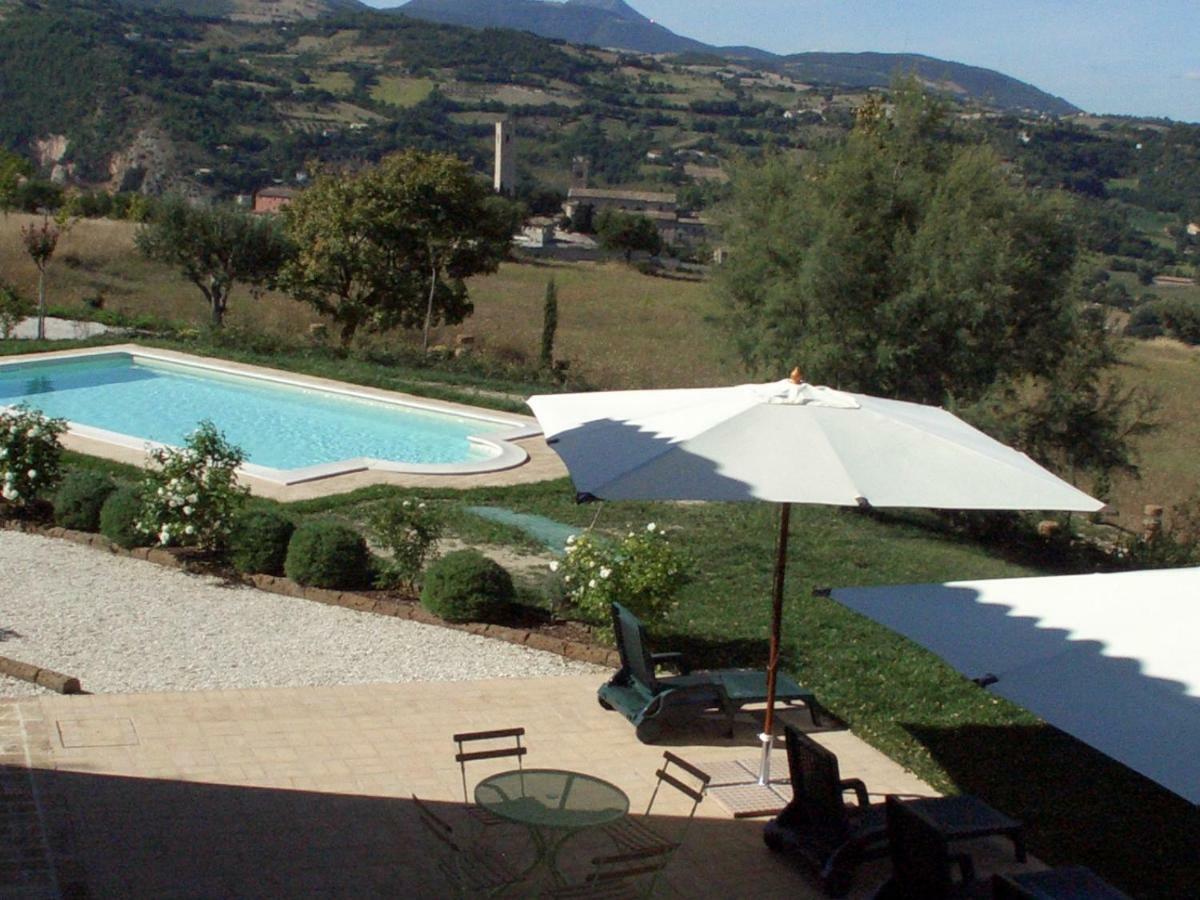 Al Castello Vila San Severino Marche Exterior foto